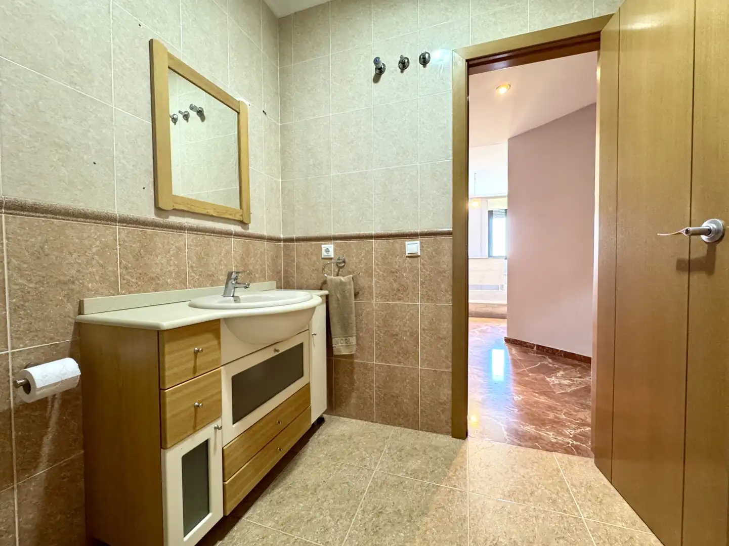 Bathroom of Flat for rent in Torrent  with Air Conditioner, Heating and Private garden