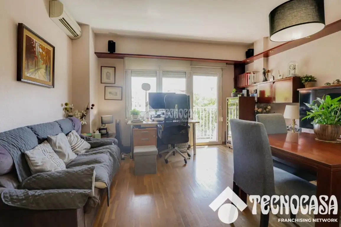 Sala de estar de Piso en venta en Barcelona con Aire acondicionado, Calefacción y Balcón