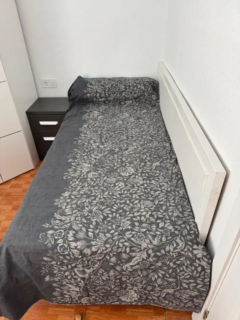 Habitación de Piso en venta en Elche / Elx con Amueblado, Horno y Lavadora