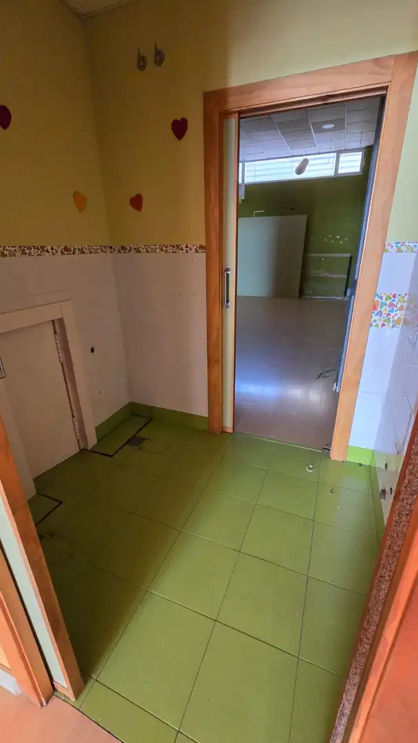 Local comercial en venda a Úbeda, imagen 3