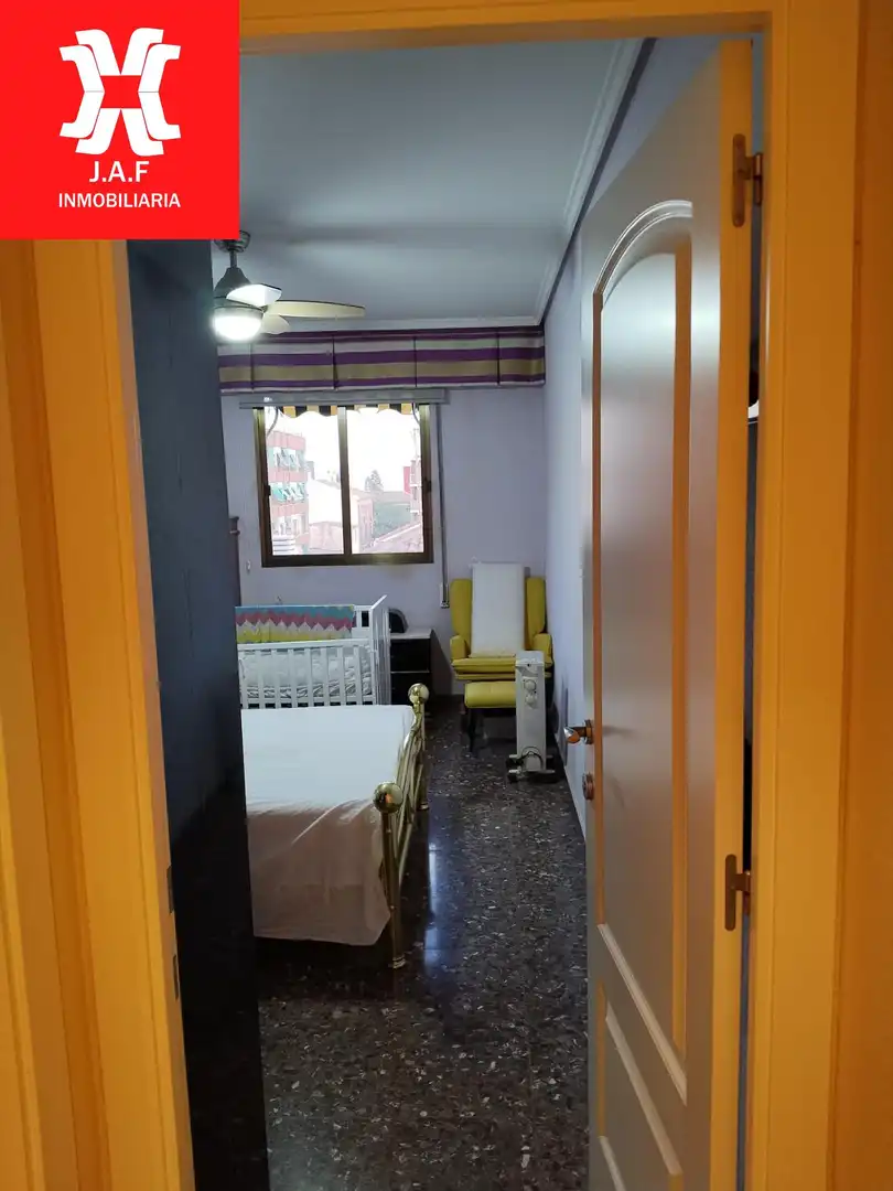 Habitación de Piso en venta en Valencia con Aire acondicionado y Balcón