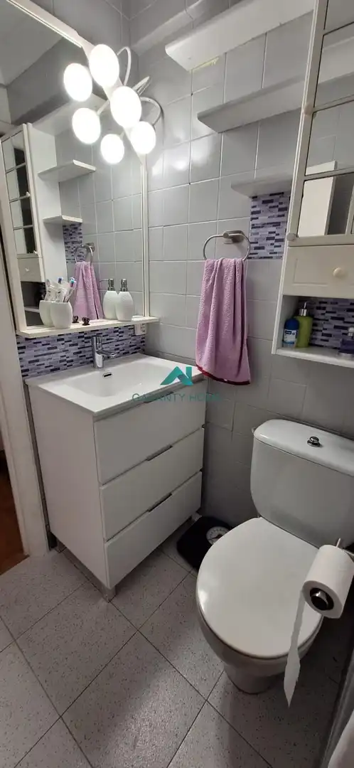 Bathroom of Study for rent in Laredo  with Heating and Furnished