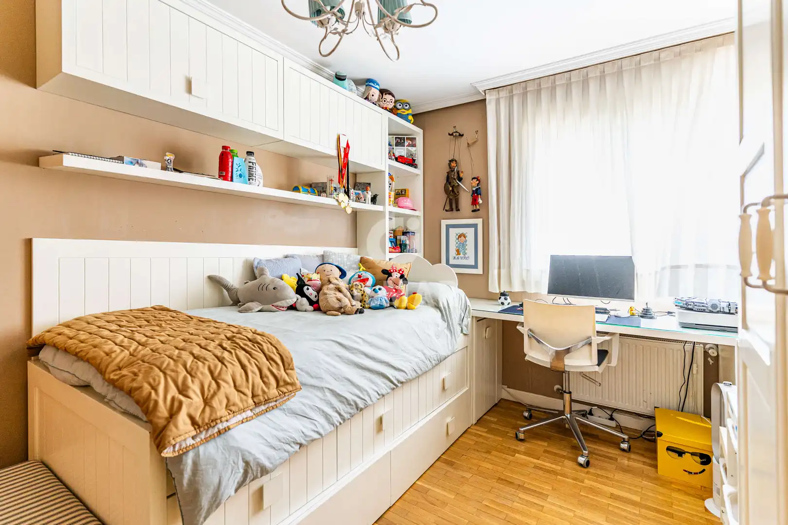 Bedroom of Flat for sale in Madrid  with Heating, Private garden and Storage room
