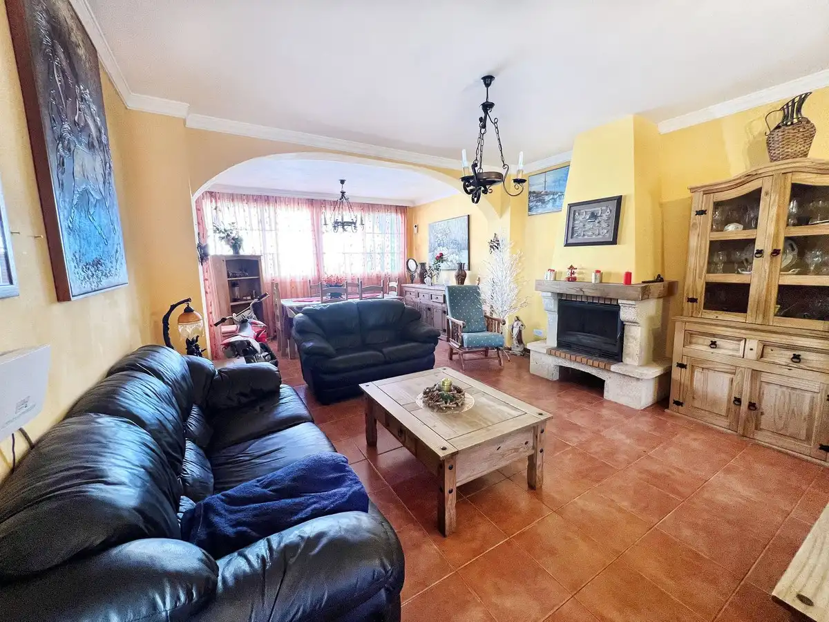 Terraced house with garden for sale in San Pedro de Alcántara, imagen 3