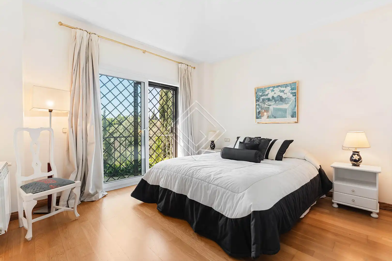 Chalet con piscina en venta en Milla de Oro, imagen 30