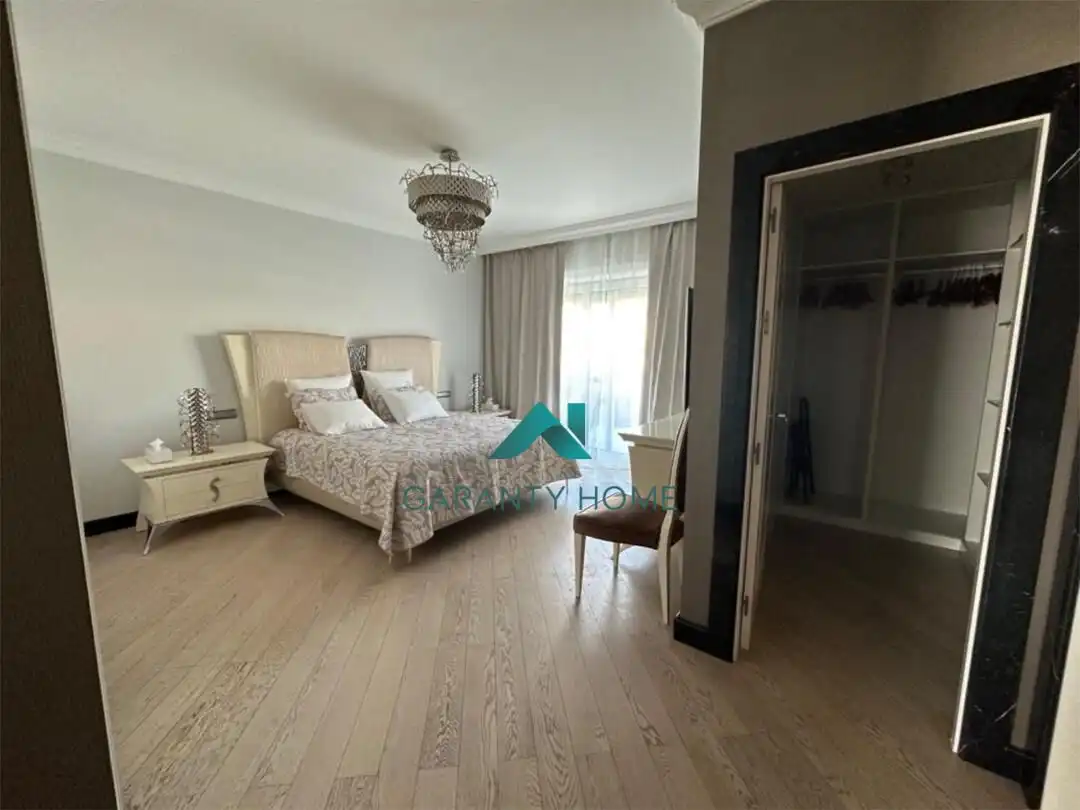 Habitación de Piso de alquiler en Marbella con Calefacción, Terraza y Amueblado