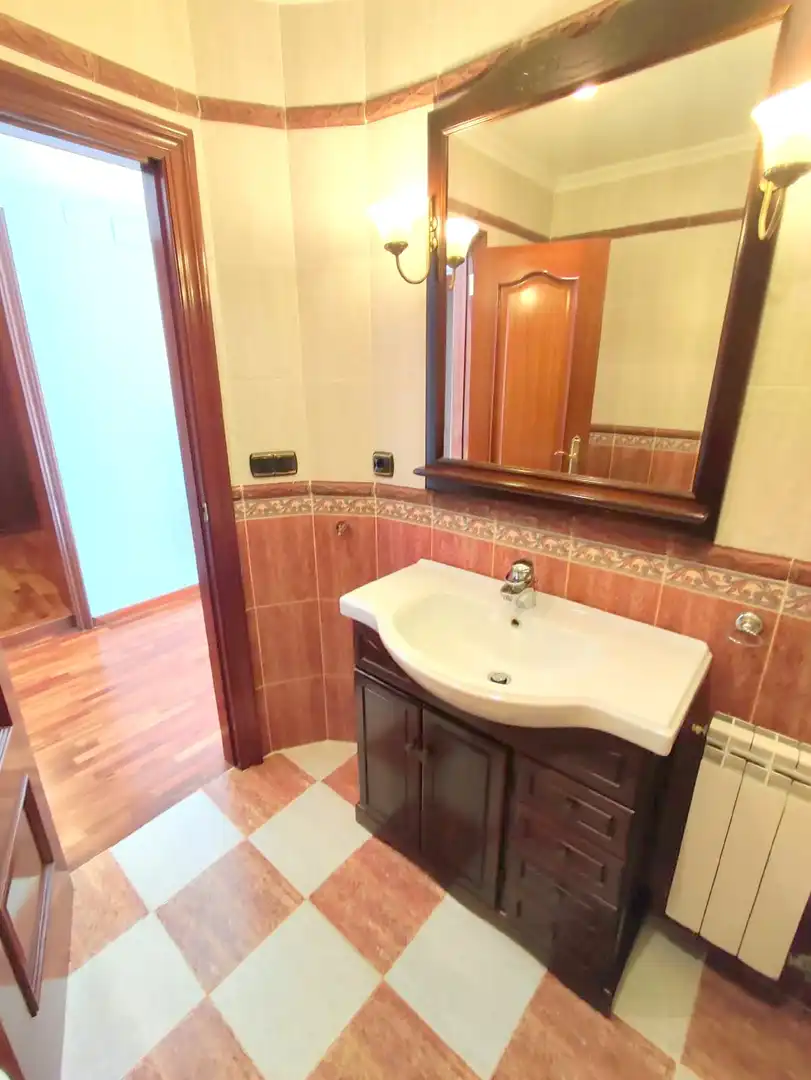 Bany de Casa o xalet en venda en Puçol amb Aire condicionat, Calefacció i Jardí privat