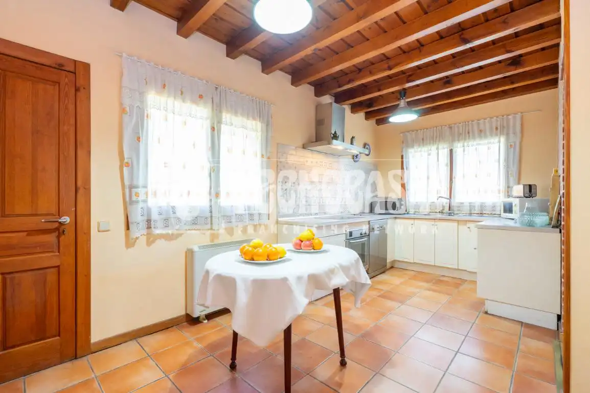 Cocina de Casa o chalet en venta en Guadalix de la Sierra con Calefacción, Jardín privado y Terraza