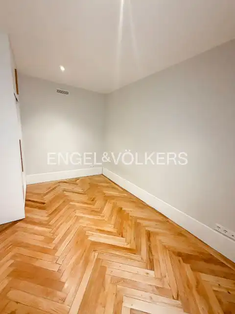 Habitación de Piso de alquiler en Madrid con Aire acondicionado, Calefacción y Parquet