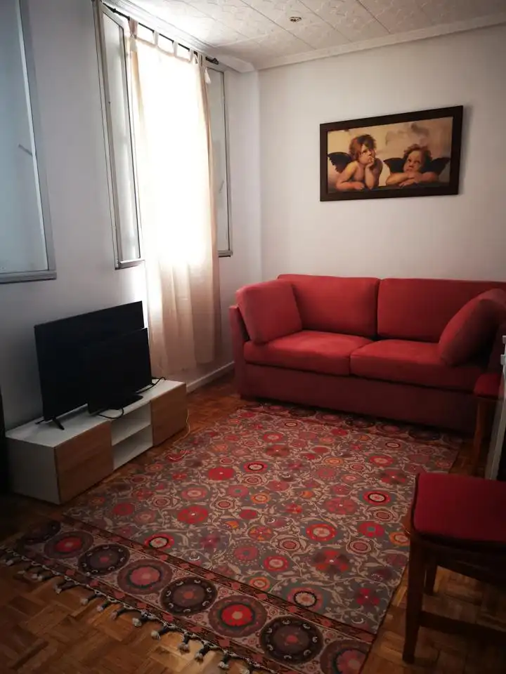 Piso de alquiler en Calle del Mesón de Paredes, Embajadores - Lavapiés