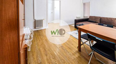 Foto 2 de Piso de alquiler en Carrer de la Creu, Eixample Nord, Girona