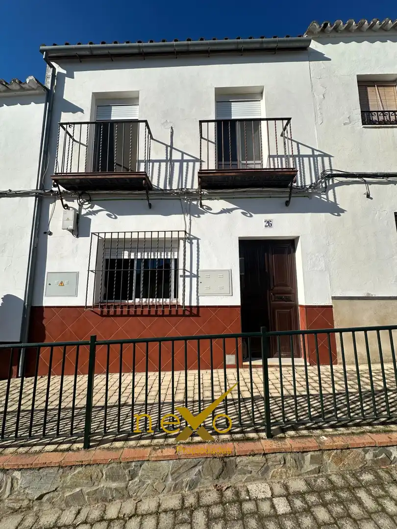 Vista exterior de Casa o xalet en venda en San Nicolás del Puerto