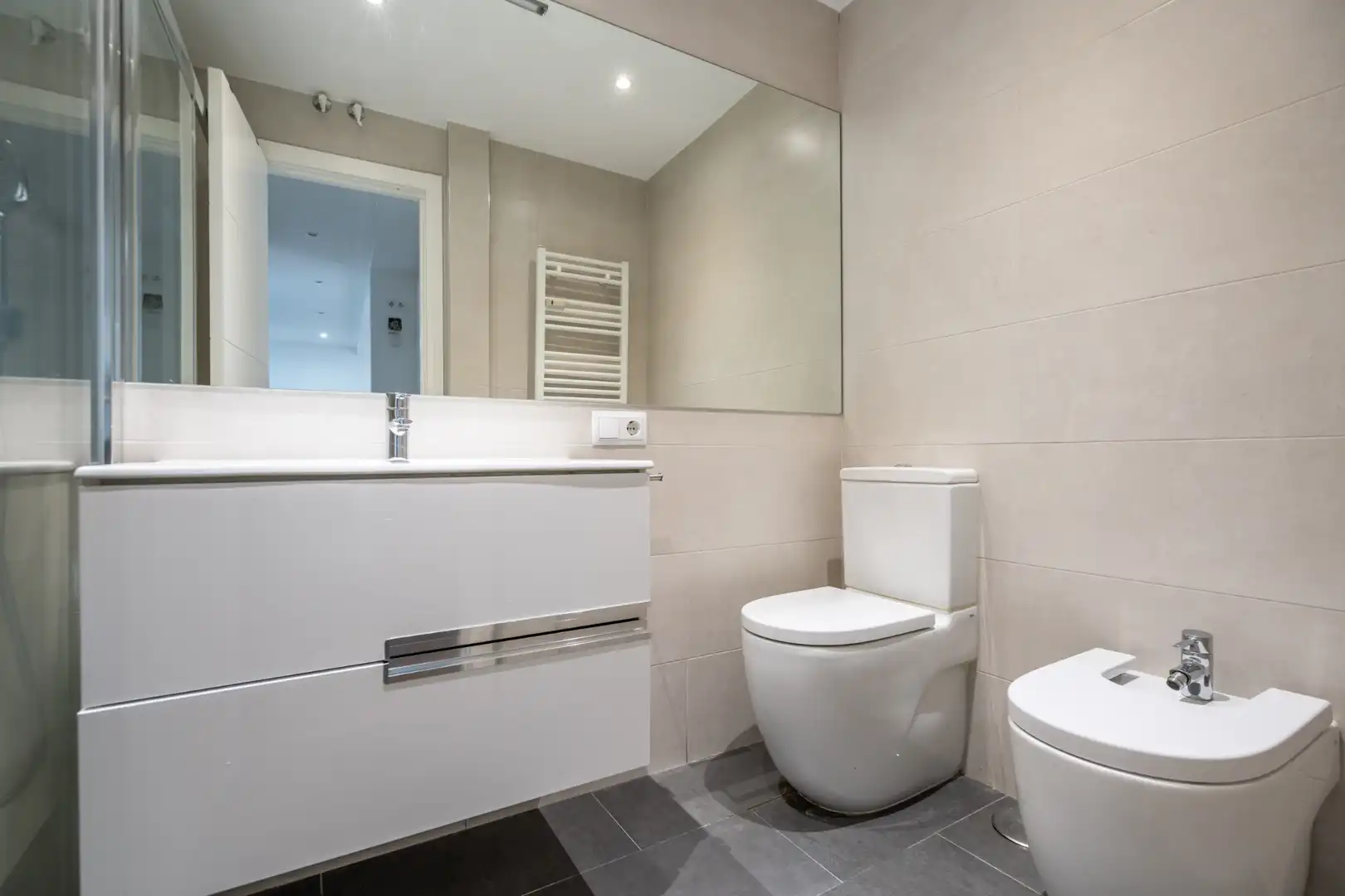 Baño de Piso de alquiler en Madrid con Aire acondicionado, Calefacción y Terraza