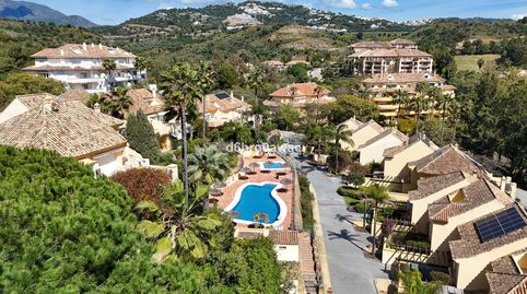 Foto 3 de Casa adosada en venda a Urbanización Golf Río Real, 1d, Río Real, Marbella