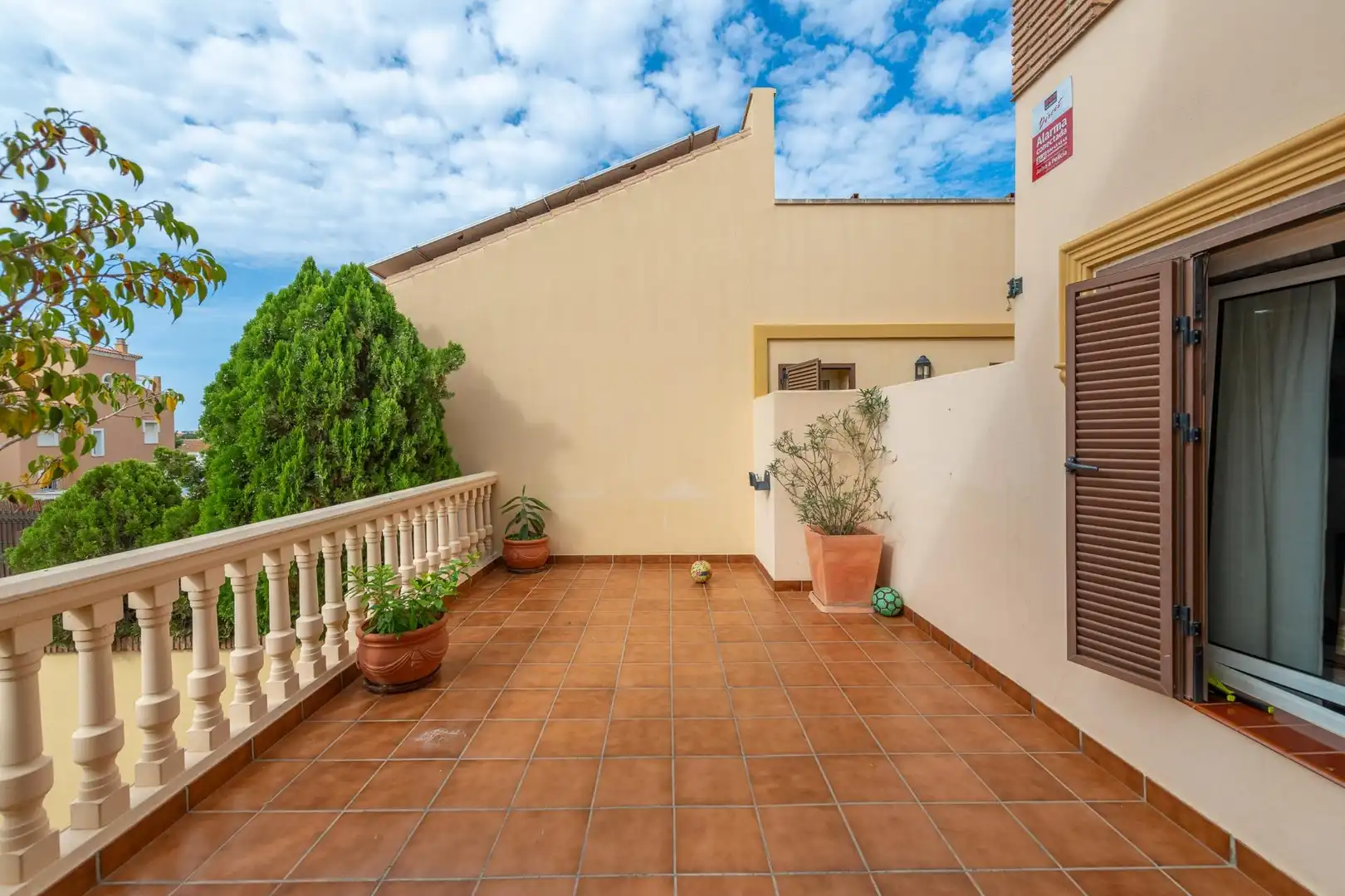 Terrassa de Casa o xalet en venda en Rincón de la Victoria amb Aire condicionat, Jardí privat i Terrassa