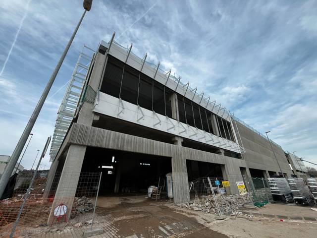 Nave industrial en Alquiler en Carrer de Can Borrell en Campoamor