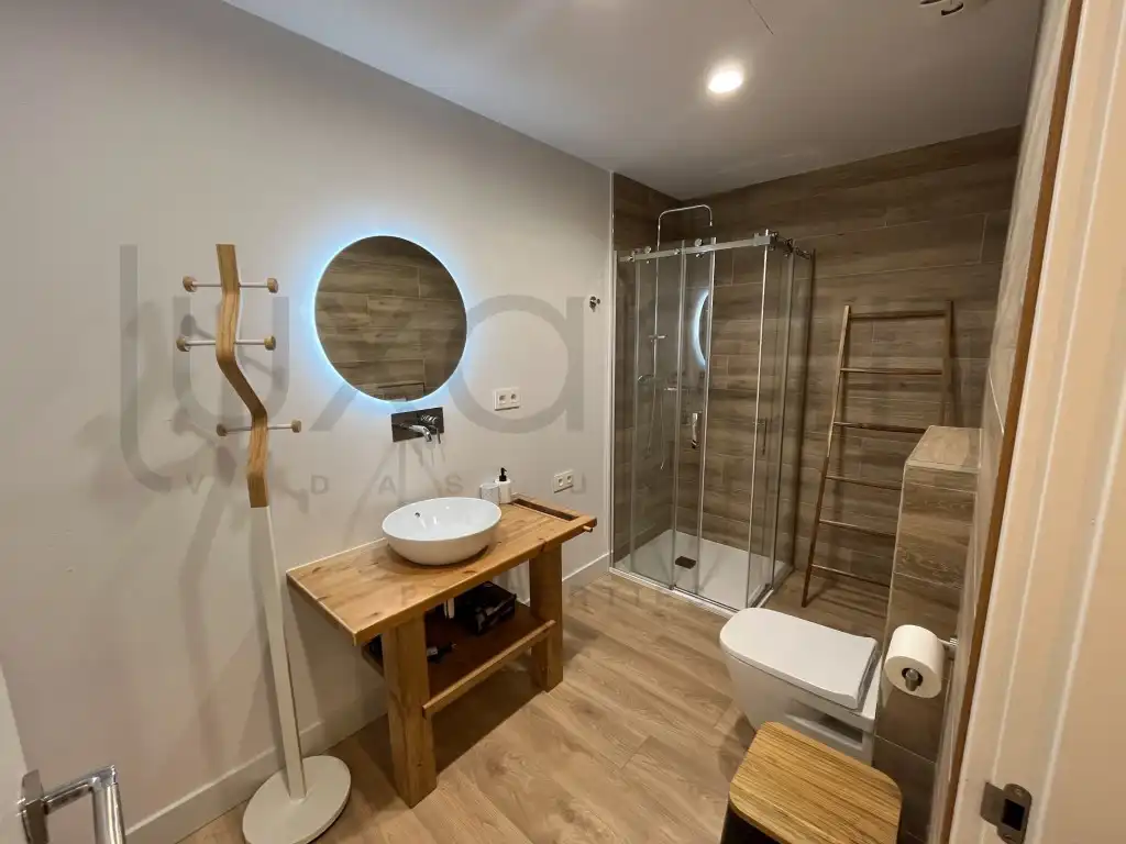 Bany de Apartament en venda en Naut Aran
