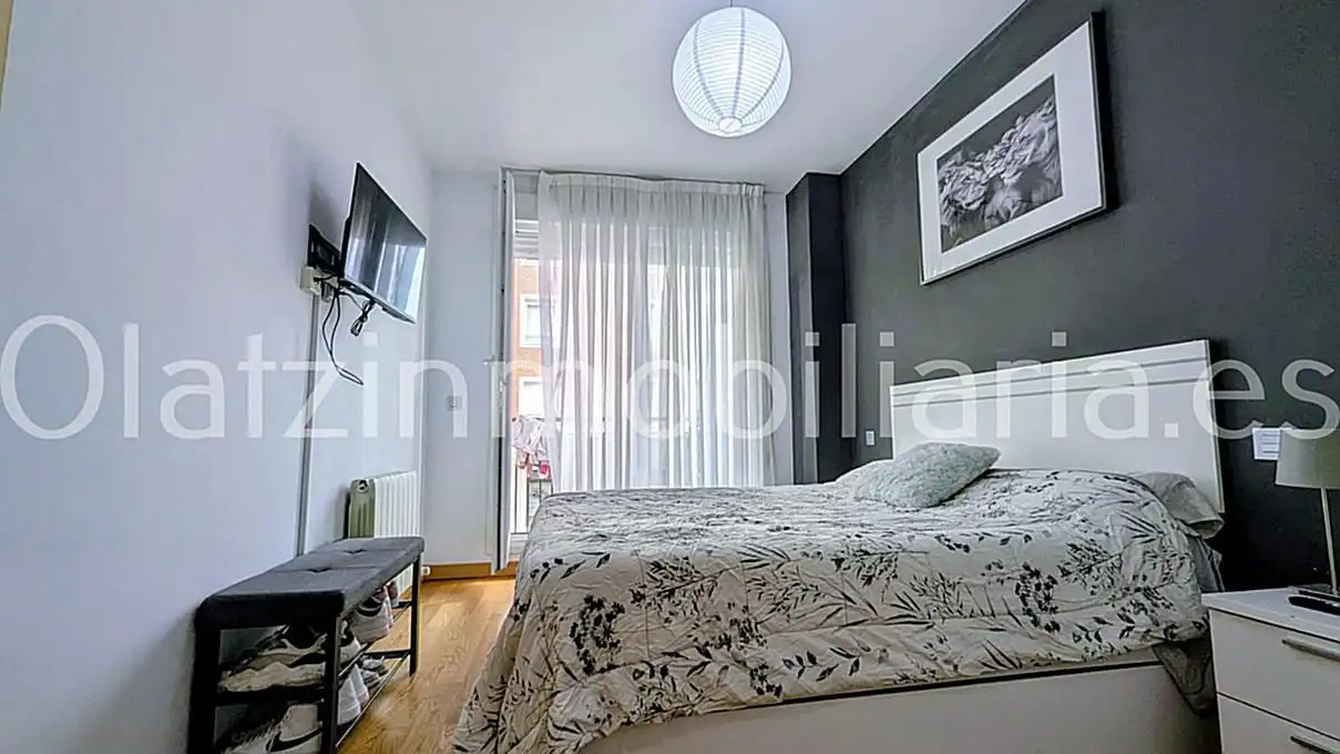 Bedroom of Flat for sale in Amorebieta-Etxano  with Heating, Balcony and Community pool