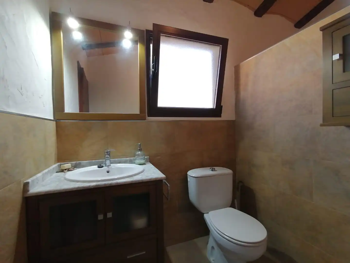 Baño de Casa o chalet en venta en El Palomar con Aire acondicionado, Calefacción y Jardín privado