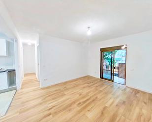 Bedroom of Apartment to rent in  Madrid Capital  with Terrace, Oven and Pets allowed