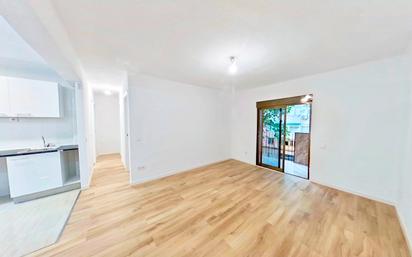 Bedroom of Apartment to rent in  Madrid Capital  with Terrace, Oven and Pets allowed