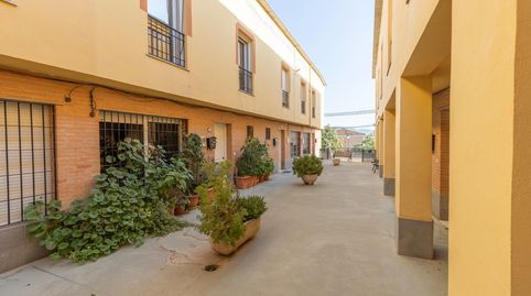 Vivienda unifamiliar adosada junto a polideportivo de Gójar