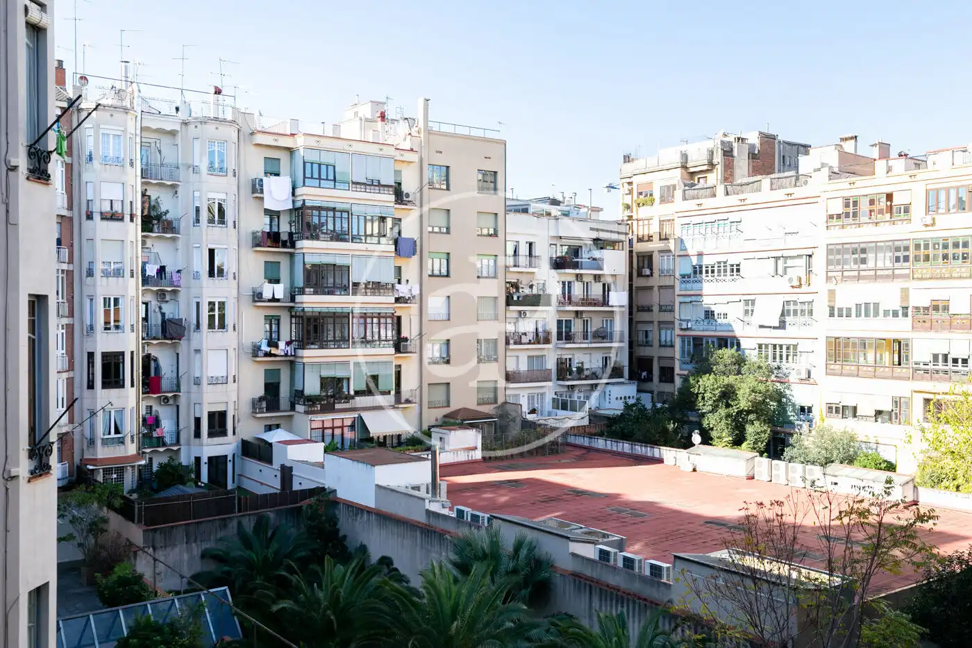 Vista exterior de Piso en venta en Barcelona con Aire acondicionado, Calefacción y Balcón