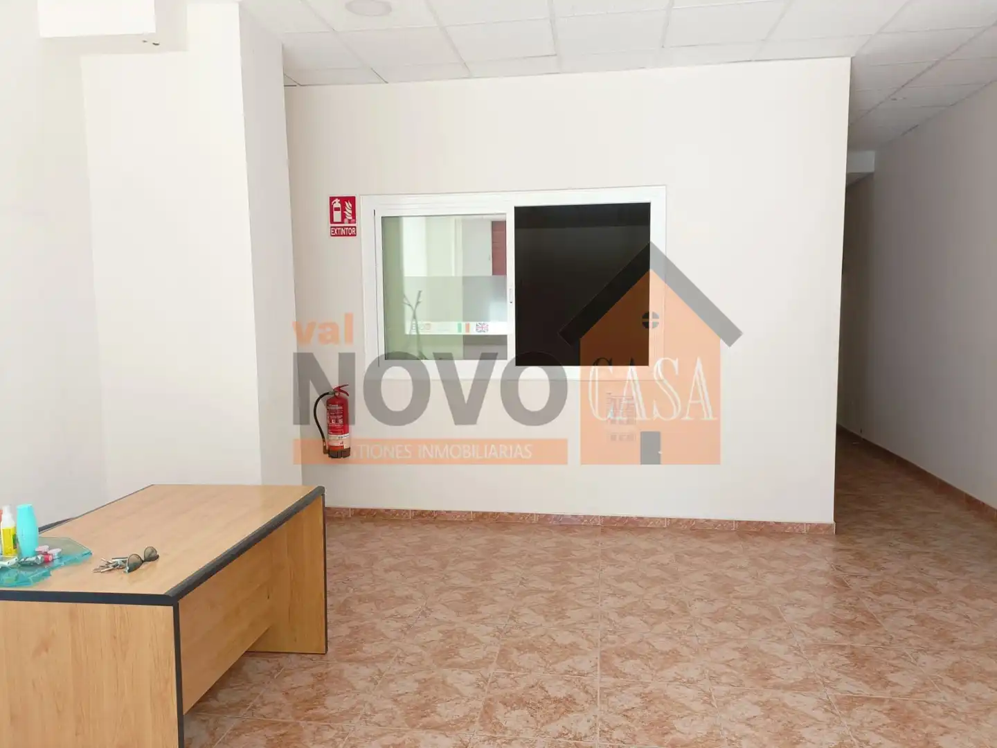 Local comercial en alquiler en Silla