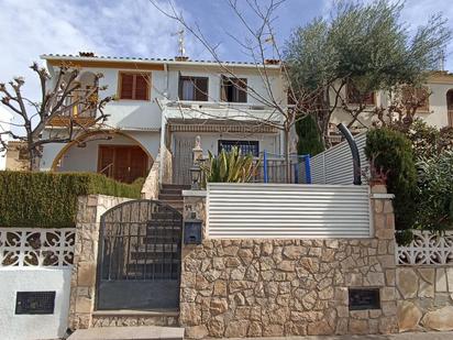 Exterior view of Single-family semi-detached for sale in Benicasim / Benicàssim  with Air Conditioner and Terrace