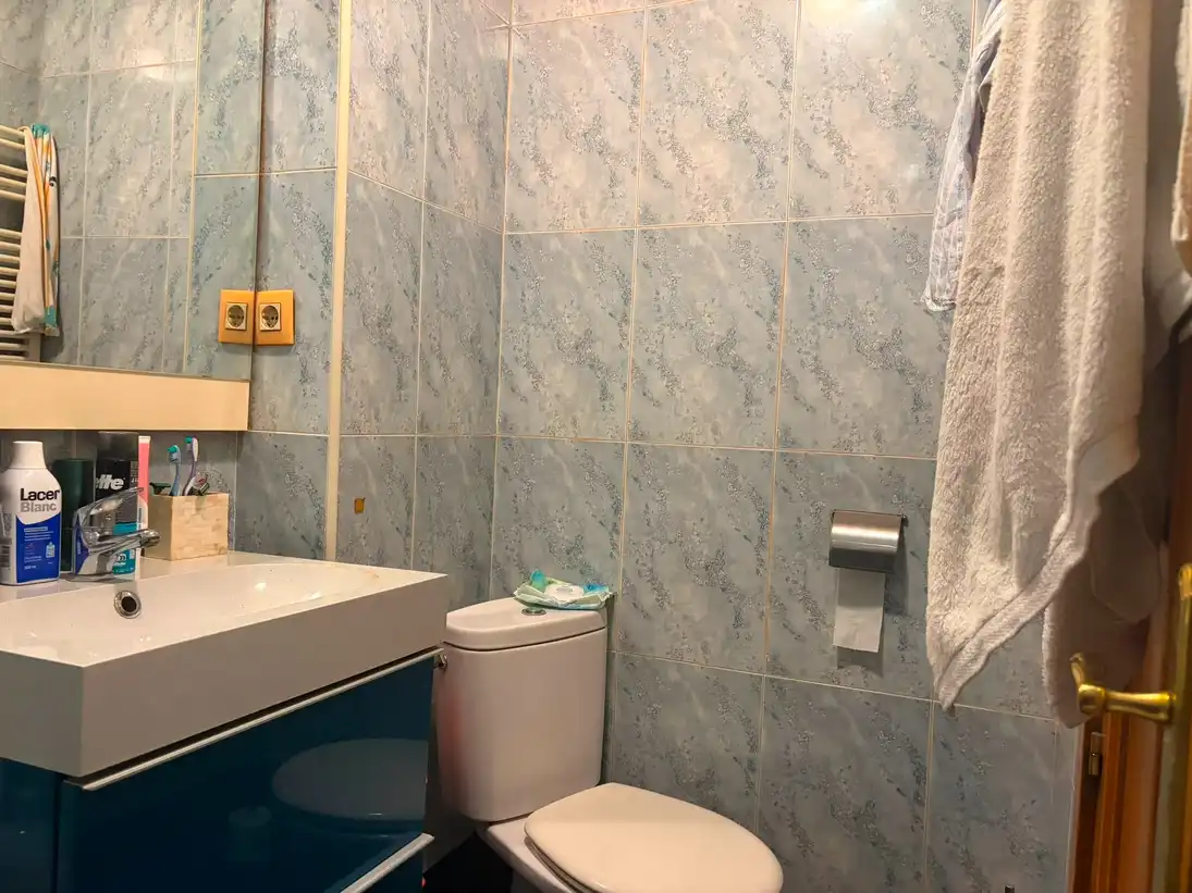Bany de Pis en venda en Madrid amb Aire condicionat, Calefacció i Terrassa