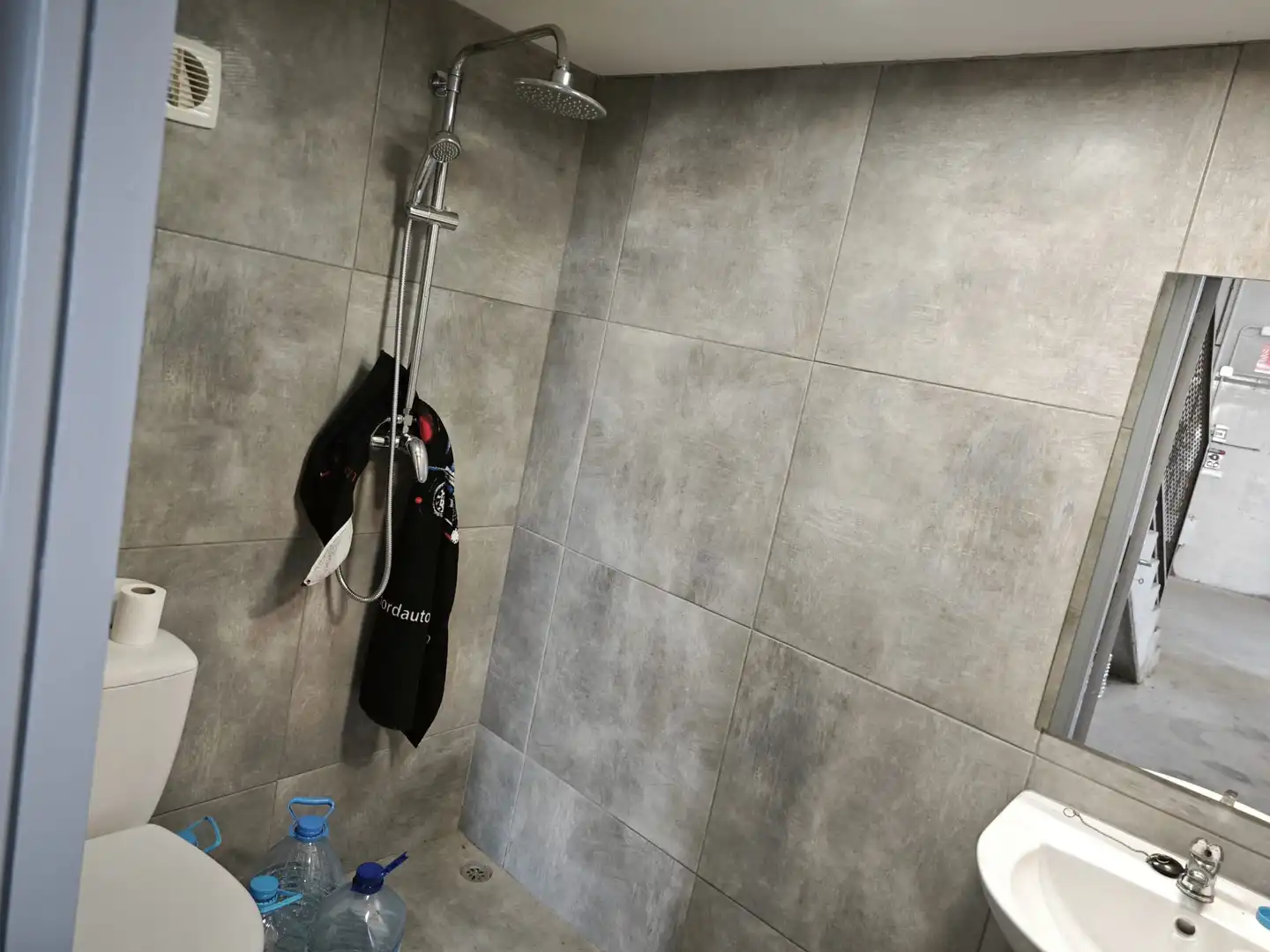 Bathroom of Industrial buildings for sale in Vilamalla