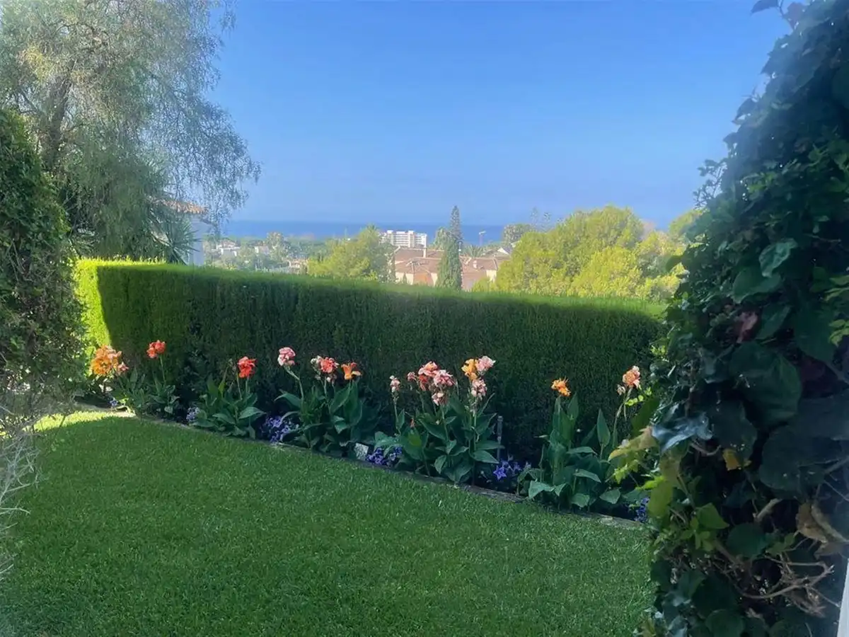 Jardí de Casa o xalet en venda en Marbella amb Aire condicionat, Calefacció i Jardí privat
