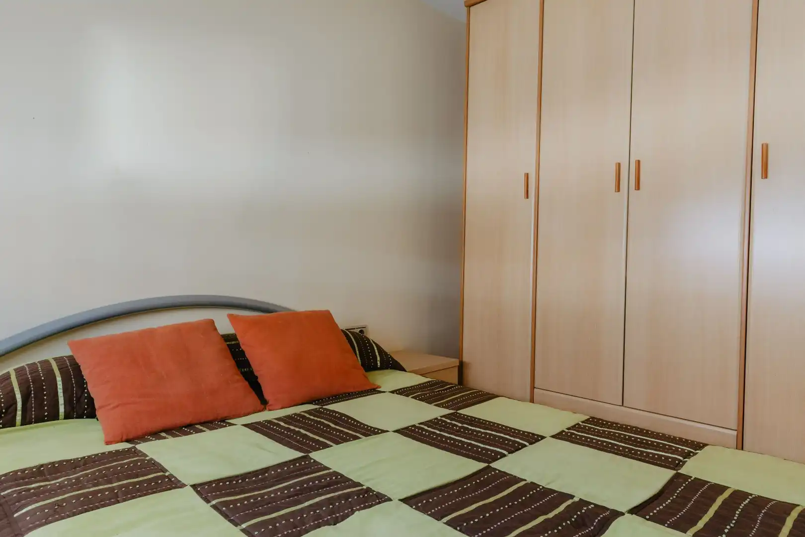Bedroom of Houses for sale in Santa Coloma de Gramenet  with Air Conditioner, Heating and Private garden