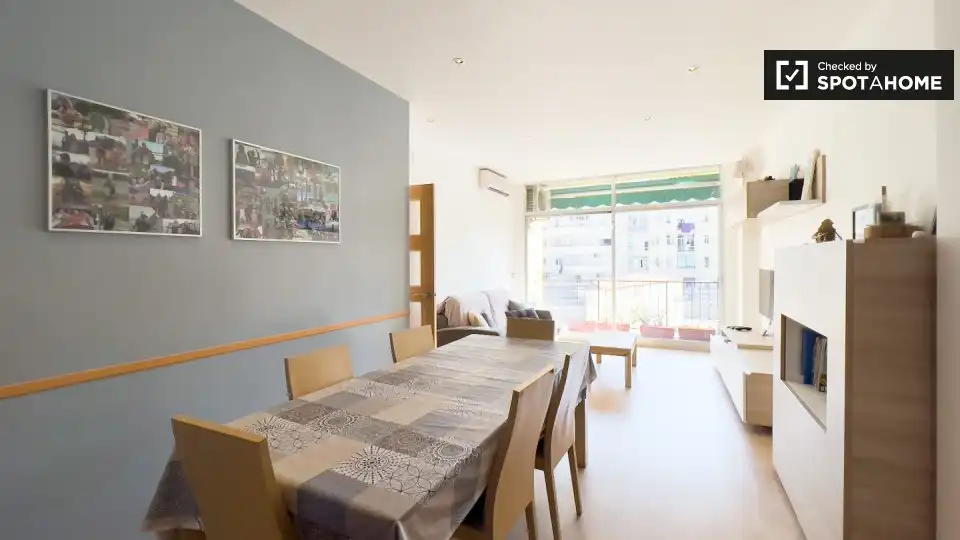 Piso con terraza en alquiler en Sant Martí, imagen 10