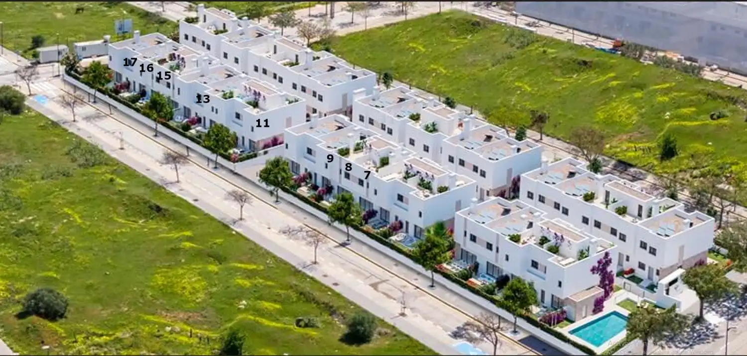 Vista exterior de Casa adosada en venda en Málaga amb Calefacció, Parquet i Terrassa