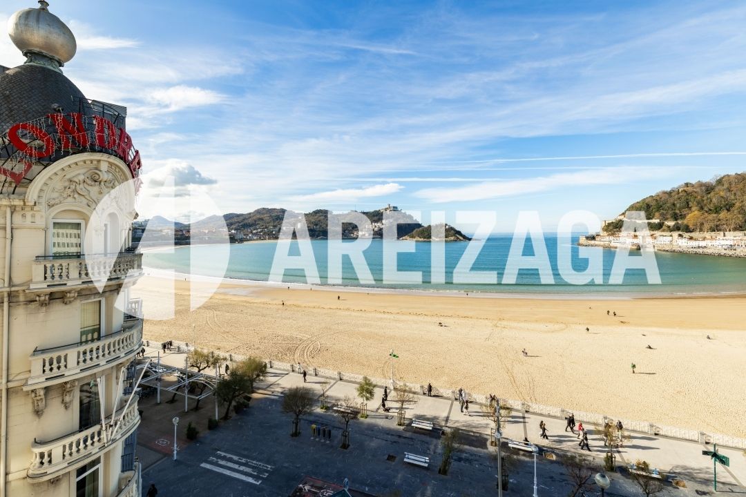 Exterior view of Flat for sale in Donostia - San Sebastián   with Air Conditioner, Heating and Terrace