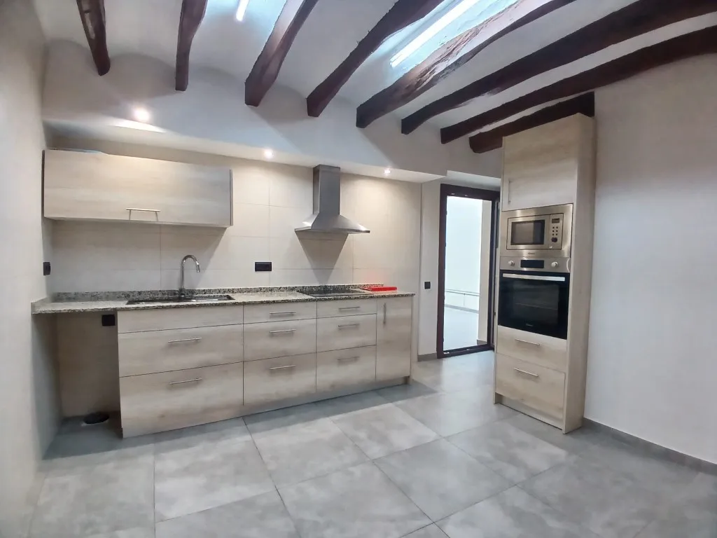 Flat for rent in Calle Paloma, Sant Julià