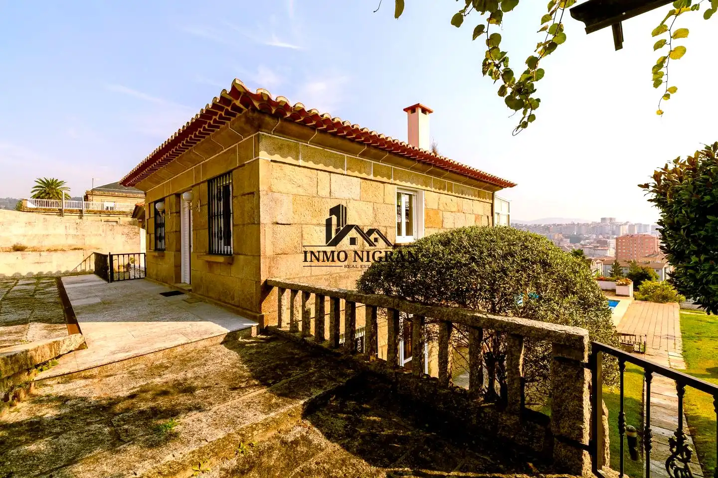 Exterior view of Houses for sale in Vigo   with Private garden, Terrace and Storage room