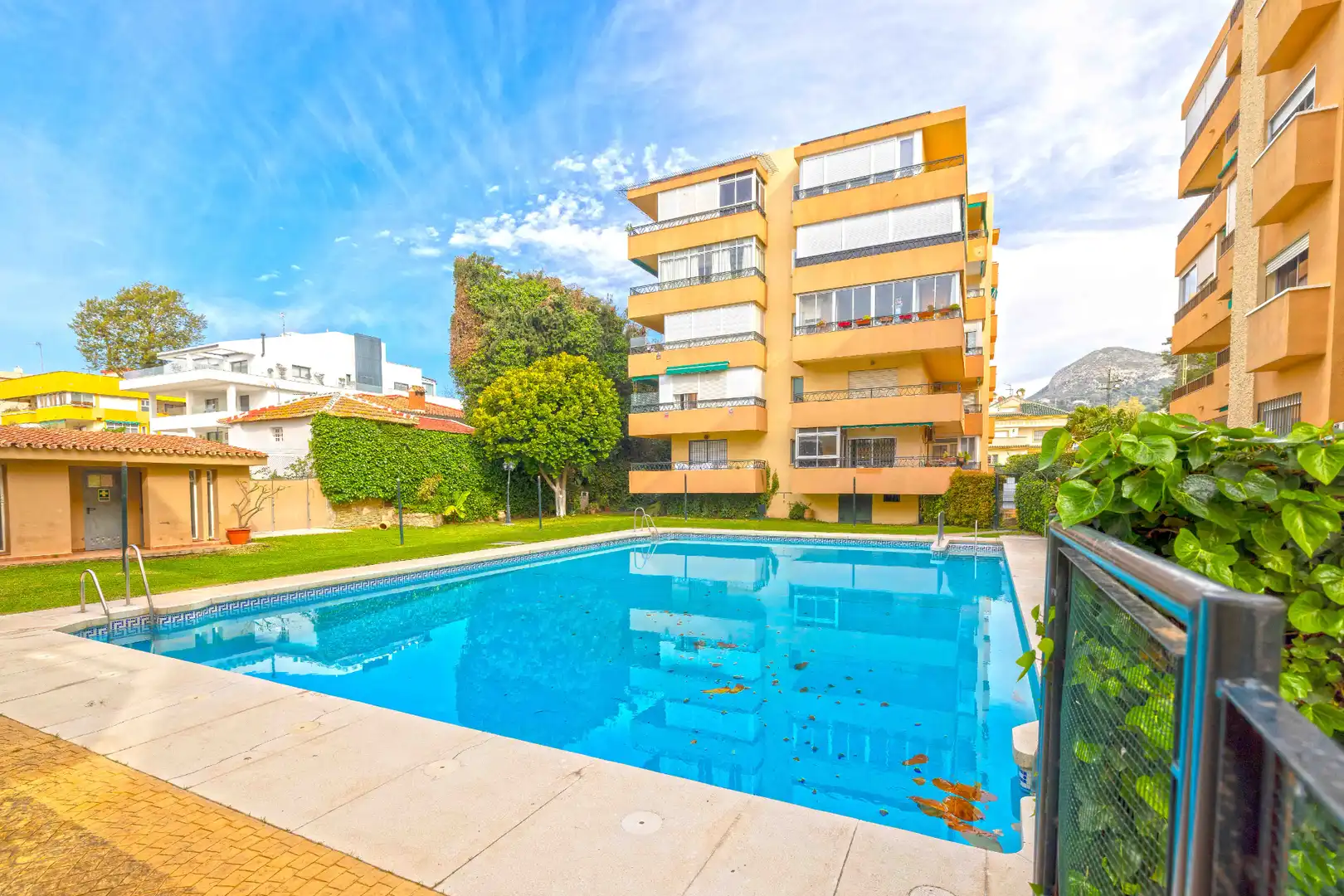 Schwimmbecken von Wohnung zum Verkauf in Málaga mit Klimaanlage, Heizung und Terrasse