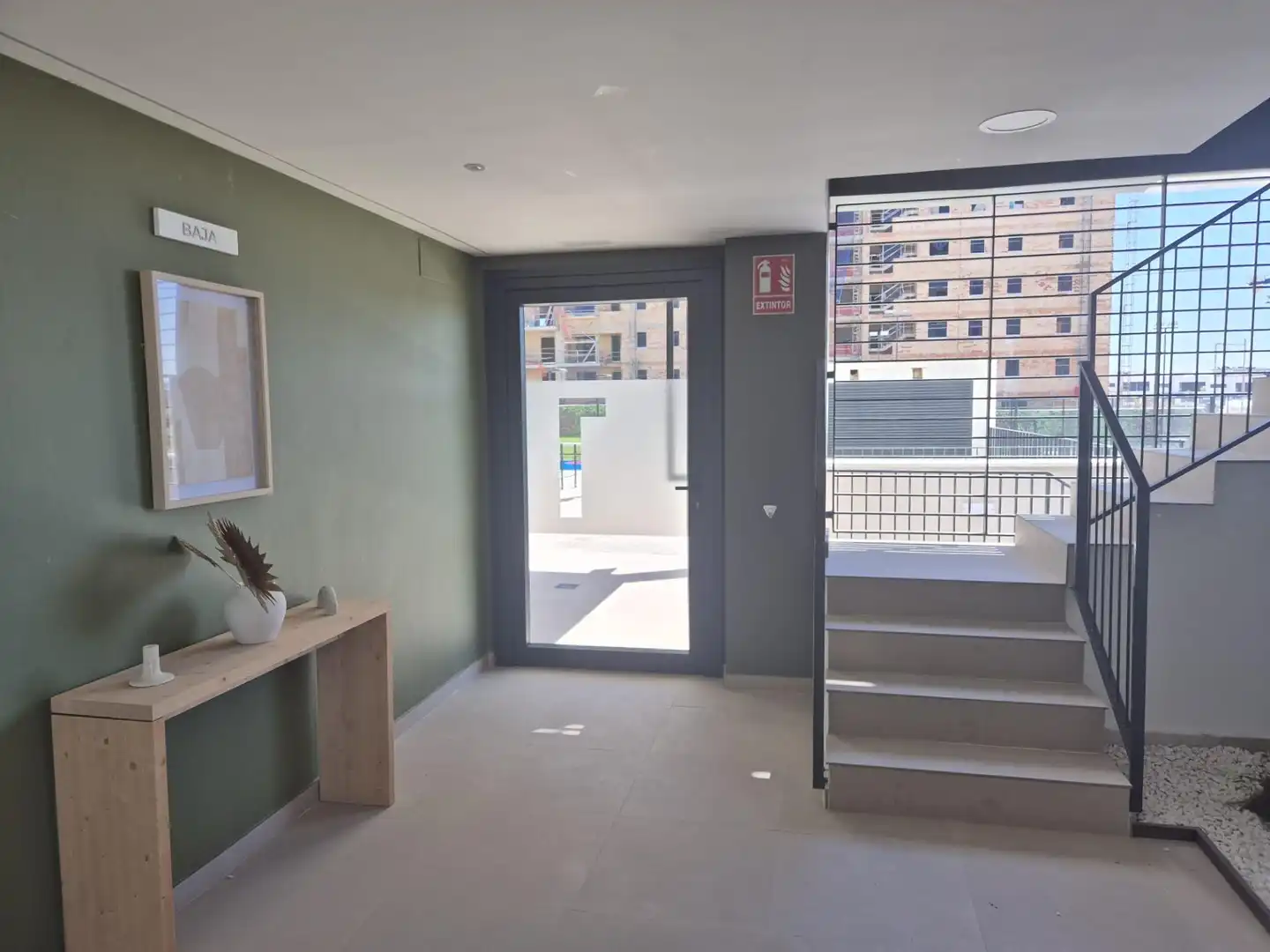 Wohnung zur Miete in Dos Hermanas mit Klimaanlage, Heizung und Terrasse
