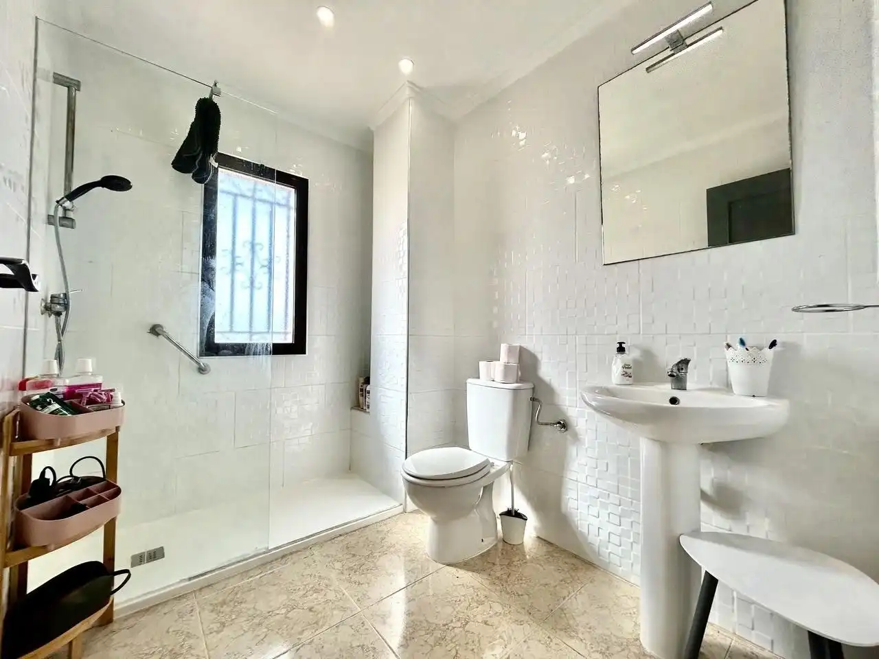 Bathroom of Apartments for sale in Orihuela