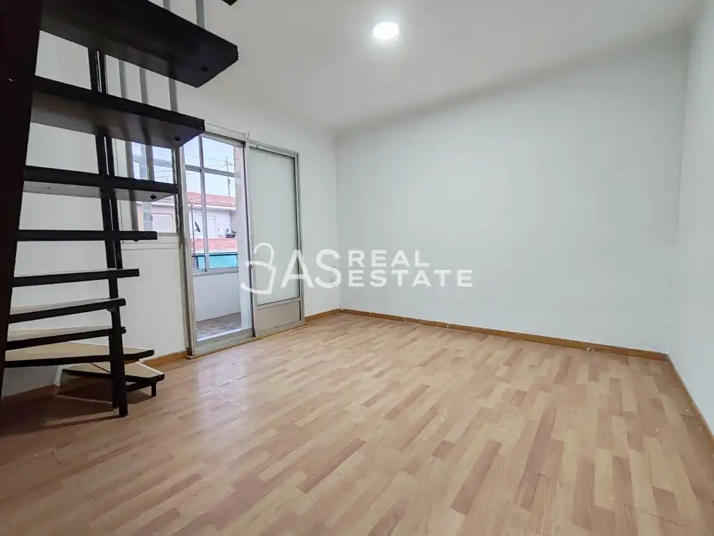 Piso en venta en Alicante / Alacant con Terraza y Amueblado