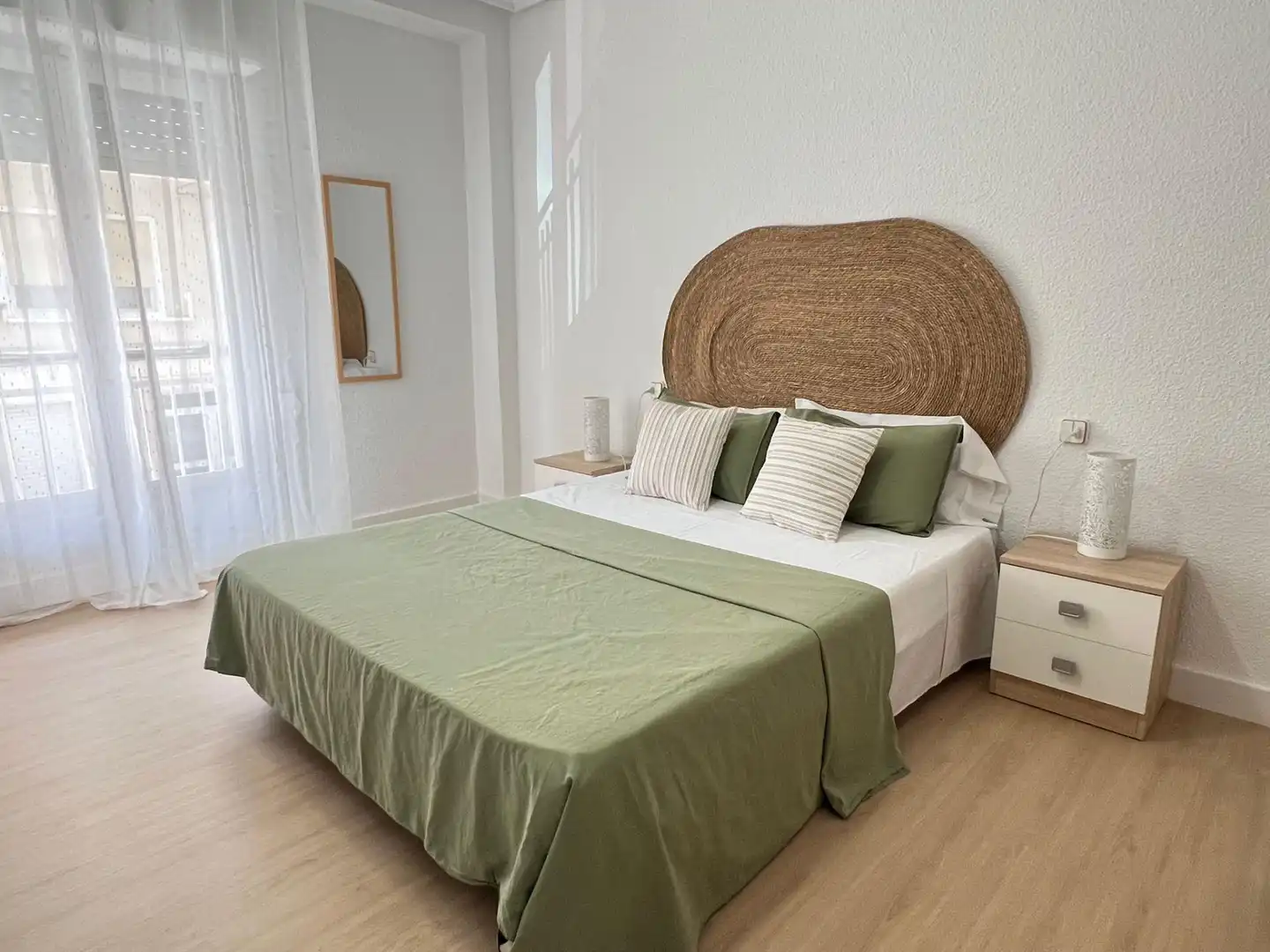 Flat for rent in Calle TORRES QUEVEDO, 51, Plaza Crevillente - Antiguos Juzgados - El Asilo