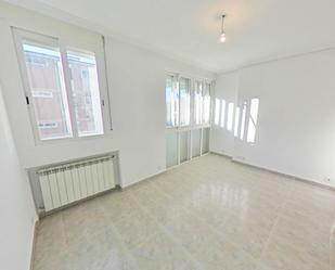 Bedroom of Flat to rent in  Madrid Capital  with Air Conditioner