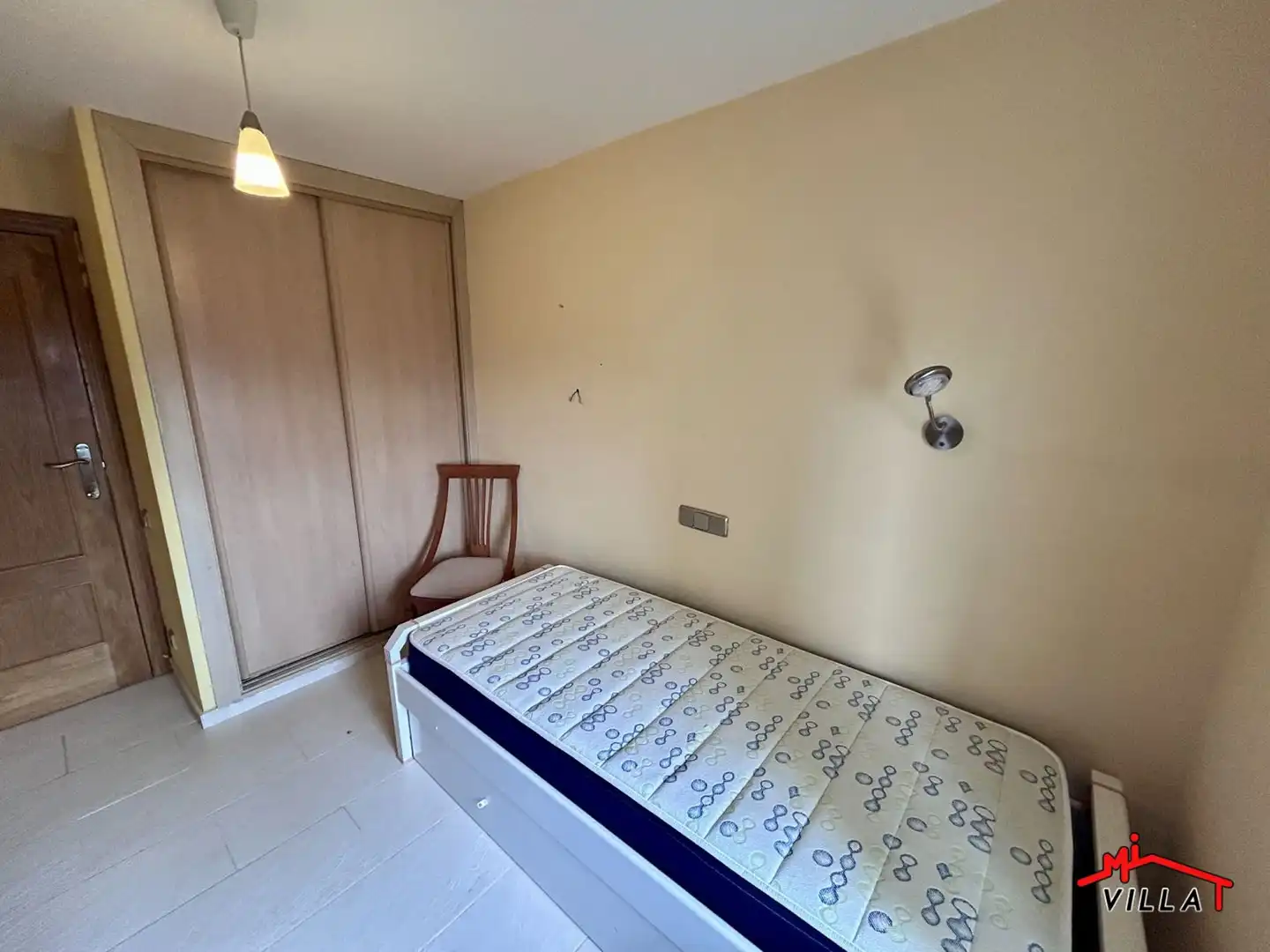 Bedroom of Flat for sale in Laredo  with Heating and Terrace