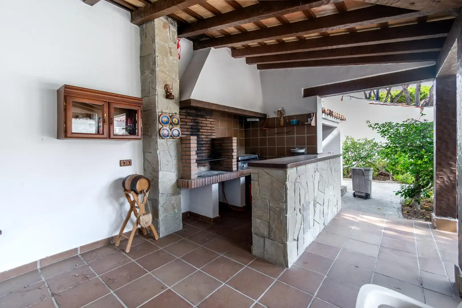 Chalet con piscina en venta en La Barrosa, imagen 3
