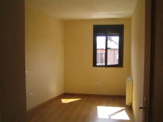 Habitación de Apartamento de alquiler en San Agustín del Guadalix con Calefacción, Horno y Lavadora