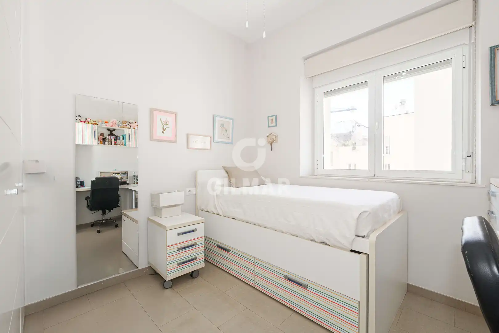 Bedroom of Flat for sale in Sevilla  with Heating, Storage room and Balcony