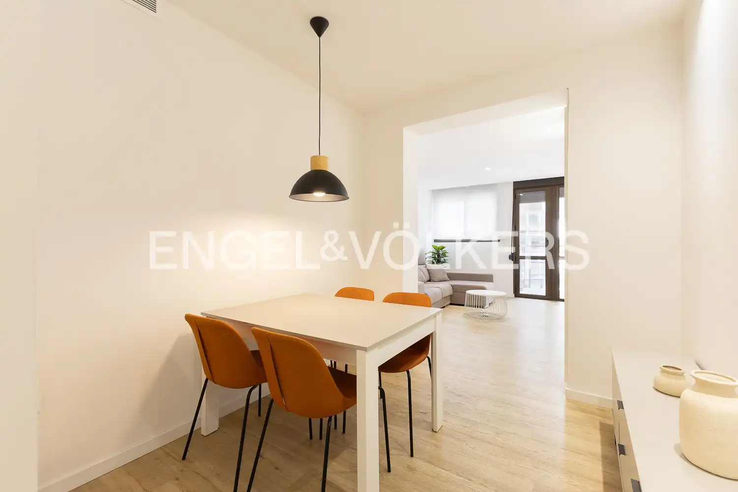 Exterior view of Flat for rent in Valencia  with Air Conditioner, Heating and Terrace