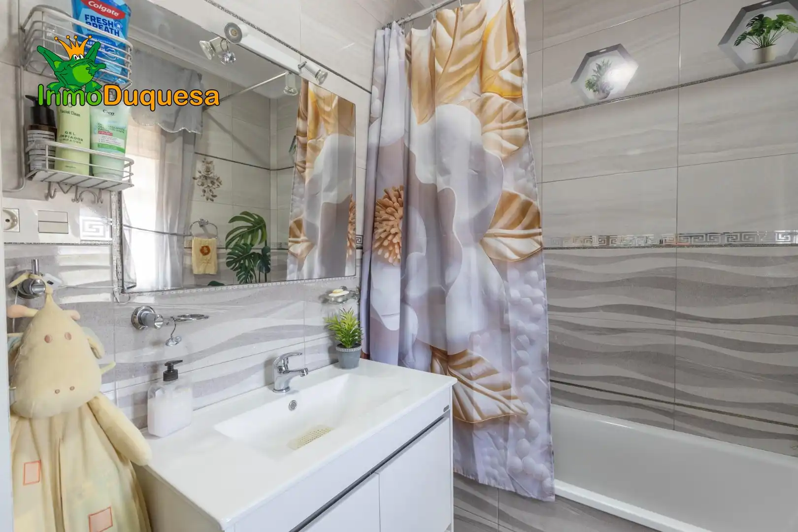 Baño de Casa o chalet en venta en Láchar con Aire acondicionado, Calefacción y Piscina
